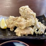 手打うどん ちえ福 - 「かしわ天盛合せ」7切れくらいある
