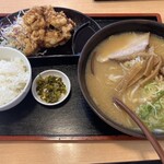 札幌ラーメンくまっ子 - 料理写真:とり天セット／1300円