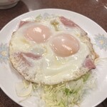 三ちゃん食堂 - ハムエッグ ¥350