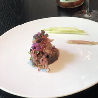 ラ・ボンヌターブル - 