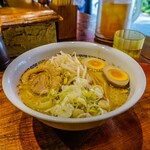 ラーメンの店 ホープ軒 - ラーメン1000円味玉100円です。