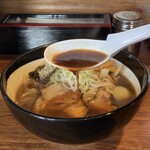 札幌ラーメン 武蔵 - スープの感じ