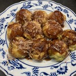たこやき 大八 - ソースと鰹節は適量をお好みで