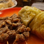 おでん専門店 べんがらや - スジ肉￥350 ロールきゃべつ￥550