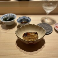 鮨 由う - 