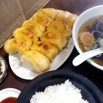 ホワイト餃子 - 750円