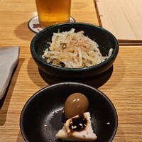 地葉はなれ - もやし、うずら卵と鶏肉