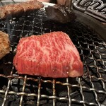 炭火焼肉ホルモン まるは - 