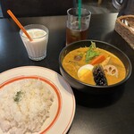 こうき屋 - ラッシーも美味しい