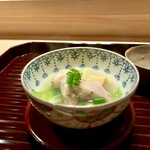 多仁本 - 蛤と筍、ウドの炊き合わせ　優しいけどしっかりとした味わいで美味しいですね。