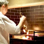 多仁本 - 金目炙ってます。