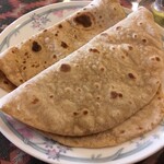 インド料理 パリワル - 風味がたまらんチャパティ