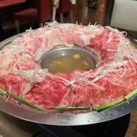 肉匠 とろにく 恵比寿店 - 松坂豚とA5黒毛和牛赤身の肉炊き鍋