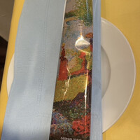 Sara - 一人ずつグリッシーニがセットされていました。