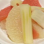 しおて - セロリとグレープフルーツの酢の物