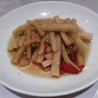 四川料理 龍の子 - 大根の漬物。
