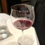 レストラン ナズ - ラプサンスーチョン 山の桑の実 メルロー カベルネソーヴィニヨン