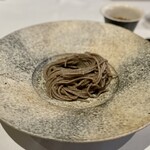 レストラン ナズ - 蕎麦粉8割とピザ用の小麦粉2割の蕎麦