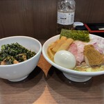 ヌードル＆スパイスカレー 今日の1番 - 