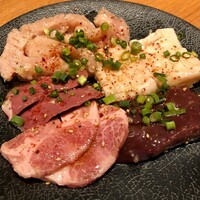 YAKINIKU BON'S - 
