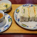 Hakushakutei - ミックスサンド、スープとミニサラダ付