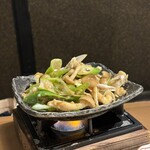 大衆割烹 魚吟 - バイ貝の炒め物