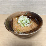 えきめんや - きつねそば。あげ倍増！