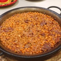 anchoa - 鴨とひよこ豆のパエリアのプレゼンテーション