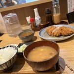 Tonkatsu Ekkusu - 