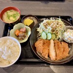 じぱんぐ - とんかつ定食