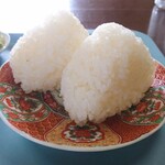 ふるさと茶屋 - シンプルに塩のみのむすび