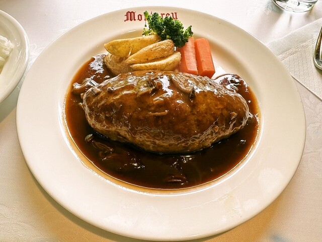 レストラン モントレー &ndash; 猪苗代の本格ハンバーグ | 福島県北塩原村