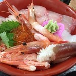 夕なぎ荘 - 上海鮮丼¥2100