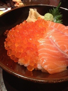 Otarushokudou - 鮭とイクラの親子丼