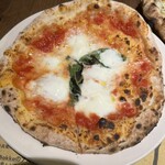 Pizzeria Bakka M'unica - マルゲリータスペシャル