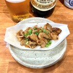 ホルモン酒場 ぬまる - ホルモン醤油たれ250円は お酒のアテとして楽しんだ後、追加してホルモン丼にして食べたいくらいw