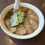 手打ラーメン 豚平 - 料理写真: