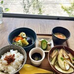 食事と図書 雨風食堂 - 日替わりご飯　1800円税込