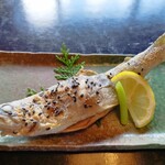 音吉 - 岩魚塩焼き