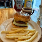 Mclean OLD FASHIONED DINER - 