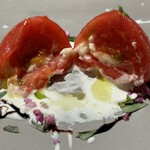 ファン・ダルクオーレ -  伊勢崎産ブリックスナイン
      川場村産モッツァレラのカプレーゼ　の断面