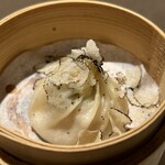 ファン・ダルクオーレ - イタリア産サマートリュフ小籠包