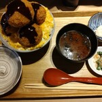 サカナファクトリー - 海鮮メンチカツ丼（全景）