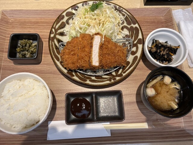 鶴群 とんかつ 鶴群 ルクア サウス店 （たづむら） - 大阪/とんかつ | 食べログ
