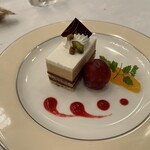 249339519 - デザートのケーキ