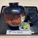 明治亭 - ヒレソースかつ丼(1,690円)