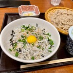 Soba Kisshou Okina - 釜揚げシラス丼と蕎麦
