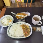 からゐ屋 - 料理写真:ミックスポークカリー中盛り辛さ3倍ルー大盛り