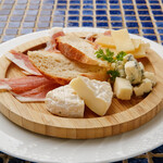 スペインバル & ダイニング ルース - ハモンセラーノ＆チーズ盛り合わせ