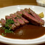 洋食 おがた - 赤ワインとの相性が抜群であると思われるが我慢